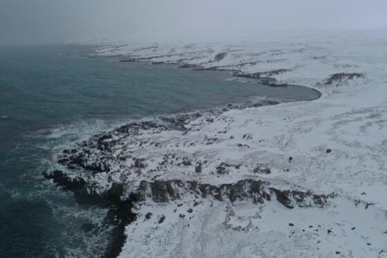 VILT VINTERLANDSKAP: Vikingane beherska det ville vinterlandskapet på Strandir nordvest på Island til fingerspissane. Her dreiv dei fangst og fiske vinterstid. Foto/ill.: Universitetsmuseet i Bergen